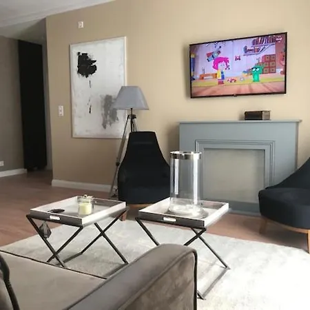 - LAZARE- Maison de maître , appartements de standing, proche du centre avec parking privatif gratuit Béziers Extérieur photo