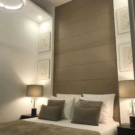 - LAZARE- Maison de maître , appartements de standing, proche du centre avec parking privatif gratuit Béziers Extérieur photo