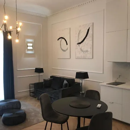 - LAZARE- Maison de maître , appartements de standing, proche du centre avec parking privatif gratuit Béziers Extérieur photo