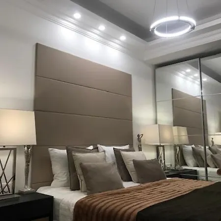 - LAZARE- Maison de maître , appartements de standing, proche du centre avec parking privatif gratuit Béziers Extérieur photo