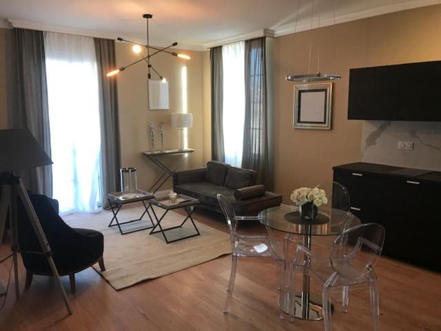 Lazare Maison De Maitre: Upscale With Private Parking Near Historic