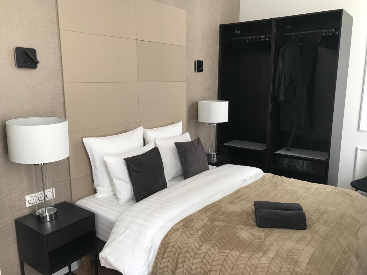 Apartment Lazare Maison De Maitre: Upscale With Private Parking Near Historic